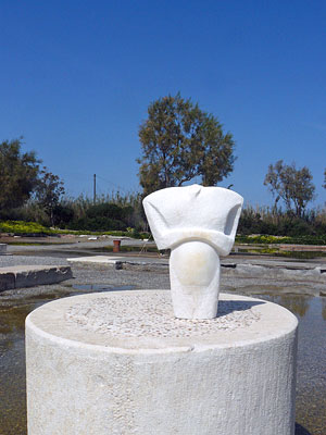 Figurine (Kleo), 2009